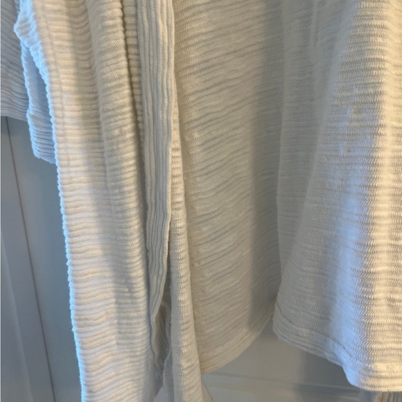 Womens size XL short sleeve sweater. Westbound - Picture 6 of 8